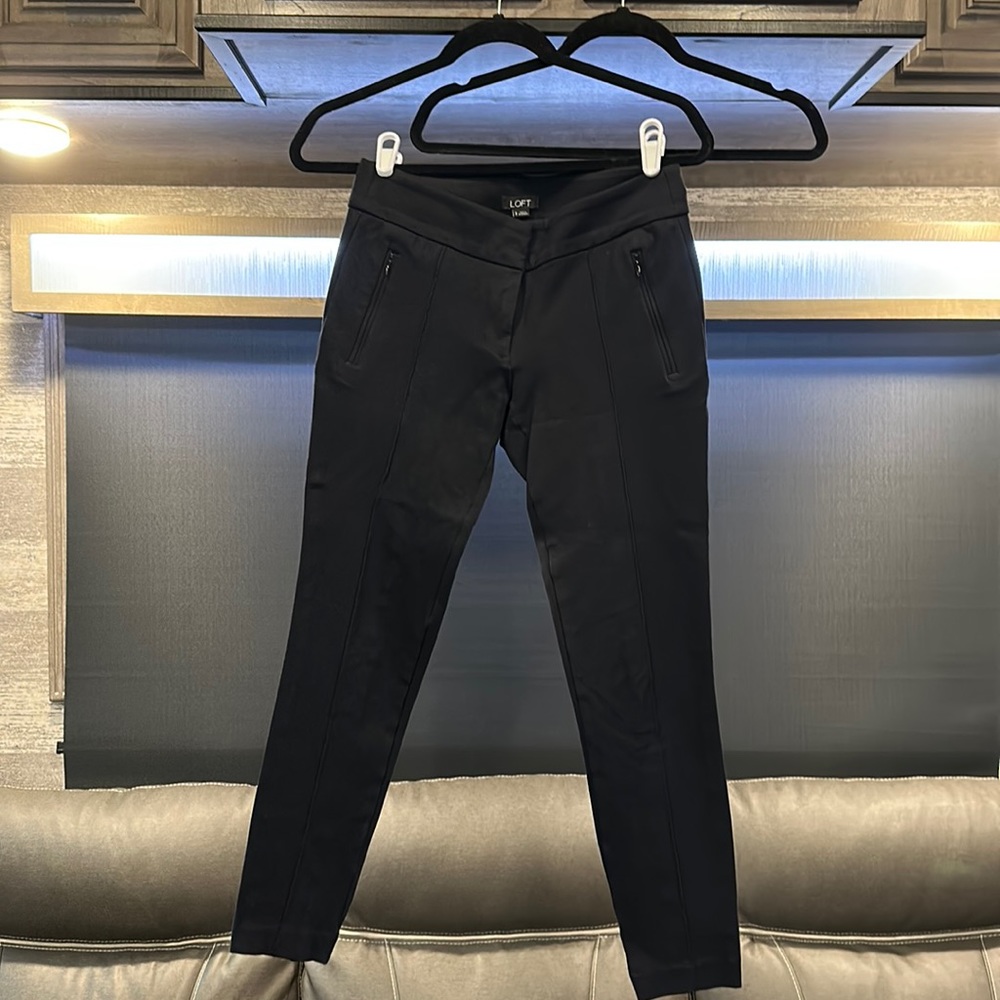 Loft size 2 fitted pants Material is more formal not jeans. Black never worn